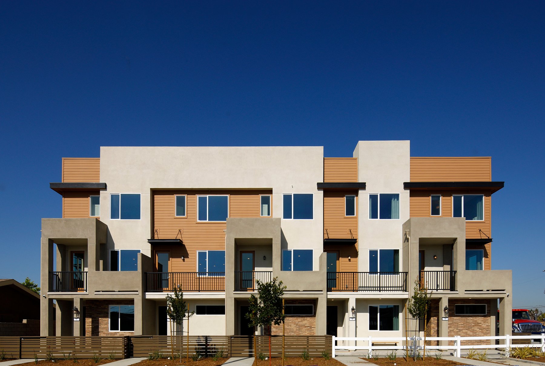 0008 4001 Valley Oak Lane