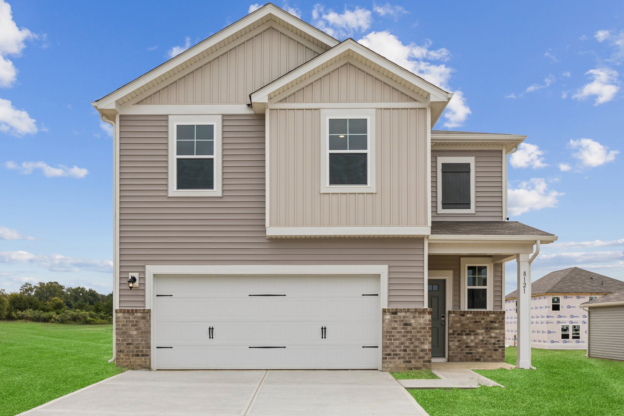 0195 8121 Chilkoot Lane