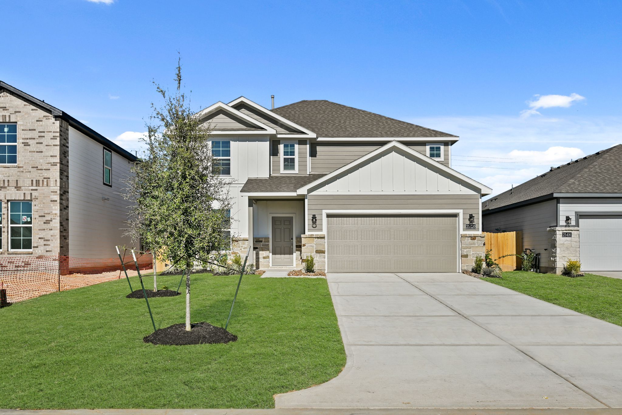 05A0112 25420 Blossom Court