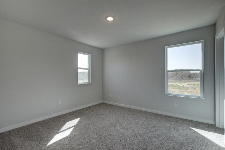 A room with windows.